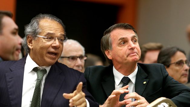 Guedes quer cortar outros programas sociais para bancar Renda Brasil Data de publicação: 4 Ago 2020