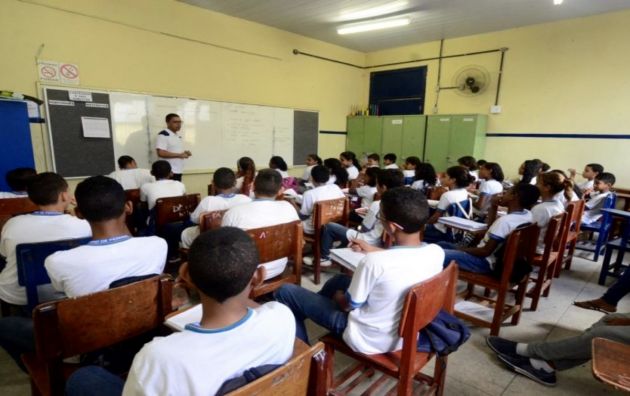 Fundeb pode tirar R$ 15 bi da educação pública