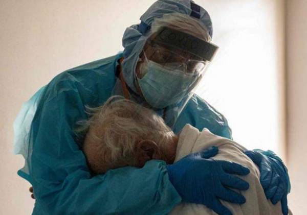 TCU aponta 'omissão' e 'ineficácia' do governo federal no combate à pandemia