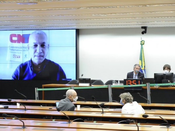 Trabalhadores da saúde e da educação pedem na Câmara o arquivamento da reforma administrativa