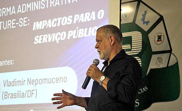 Alvo da PEC 32 é o povo, adverte consultor