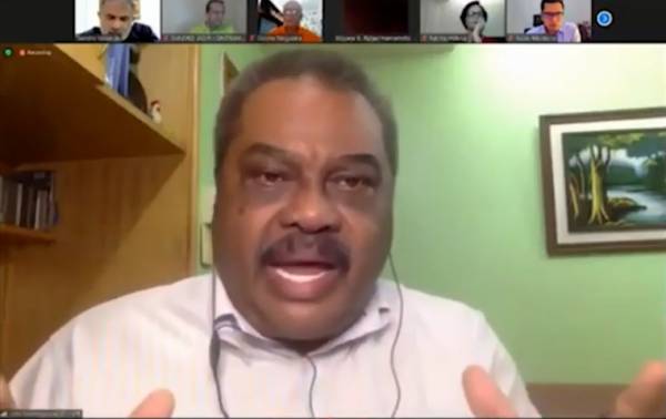 'Uma reforma séria deveria buscar o aprimoramento da ação do Estado, não o sucateamento dos serviços'