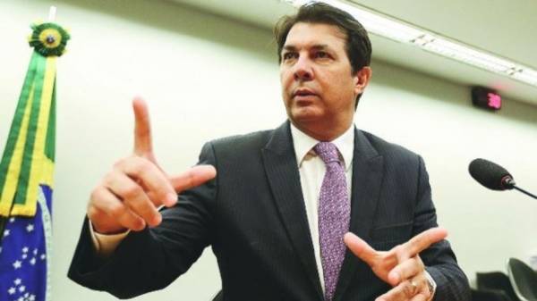 Reforma administrativa deve ficar para 2022, admitem líderes partidários