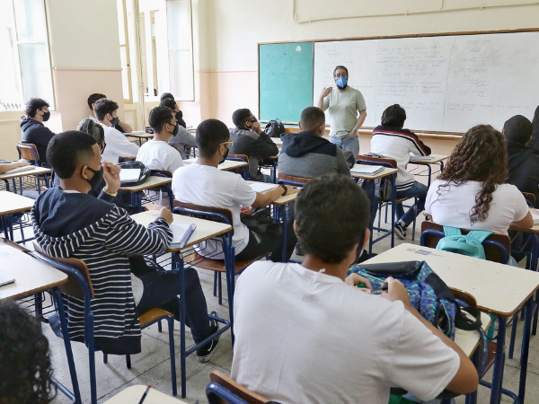 Regulamentação do FUNDEB: cuidados e correções a serem observados pelo parlamento