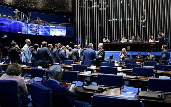 Governistas querem acelerar votação da PEC dos Precatórios no Senado