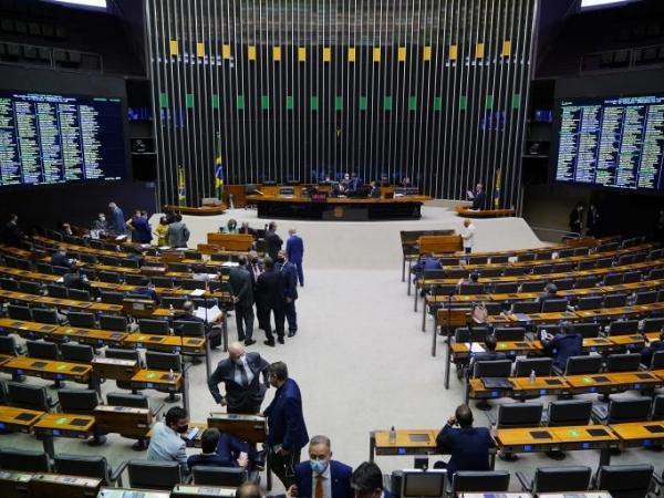 Câmara garante mudanças para manter repasses ao Fundeb; proposta vai a sanção