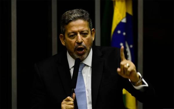 Servidores denunciam ‘manobra’ de Arthur Lira para aprovar reforma administrativa