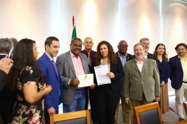 Dirigentes da CSPB participam de reunião para formação do GT pela regulamentação da Convenção 151