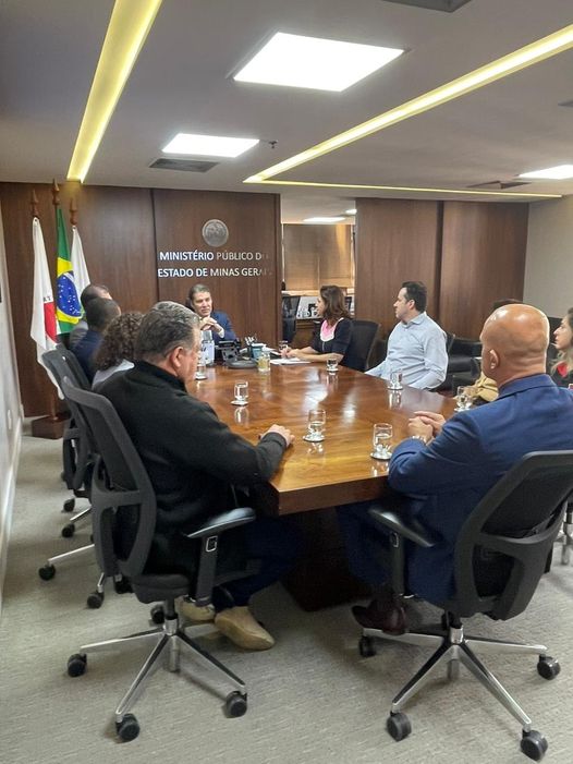 Nova Diretoria do SINDSEMPMG realiza primeira reunião com o PGJ