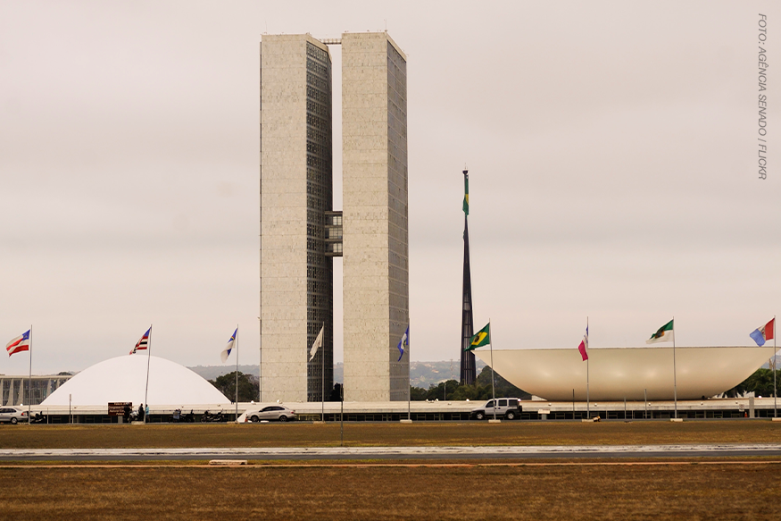 FESERV MINAS alerta para riscos da reforma administrativa e convoca servidores e sindicatos à mobilização 