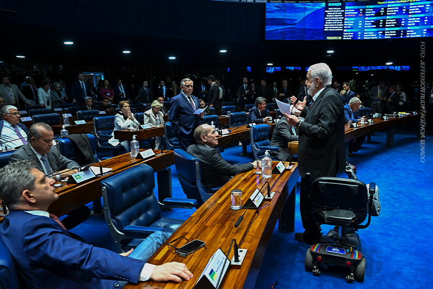 Após forte pressão sindical, PEC 66/2023 é aprovada no Senado sem retrocessos contra servidores