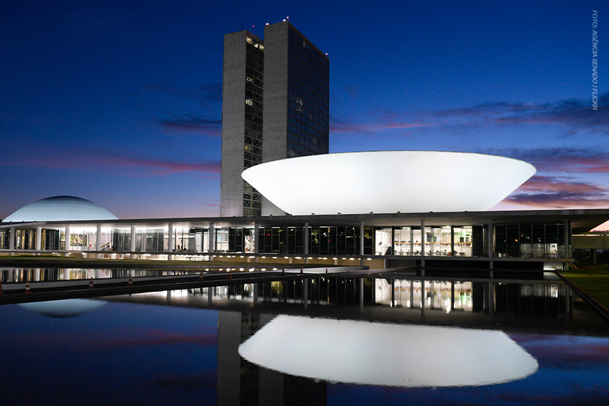 Câmara retoma debate sobre Reforma Administrativa e PEC 66; Feserv convoca sindicatos